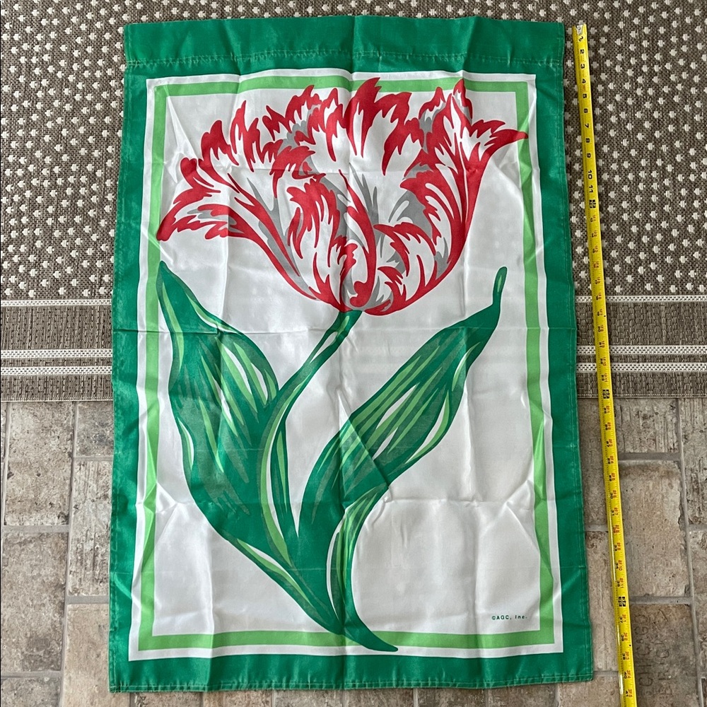 Floral Green and Red Decorative Flower wall hanging flag